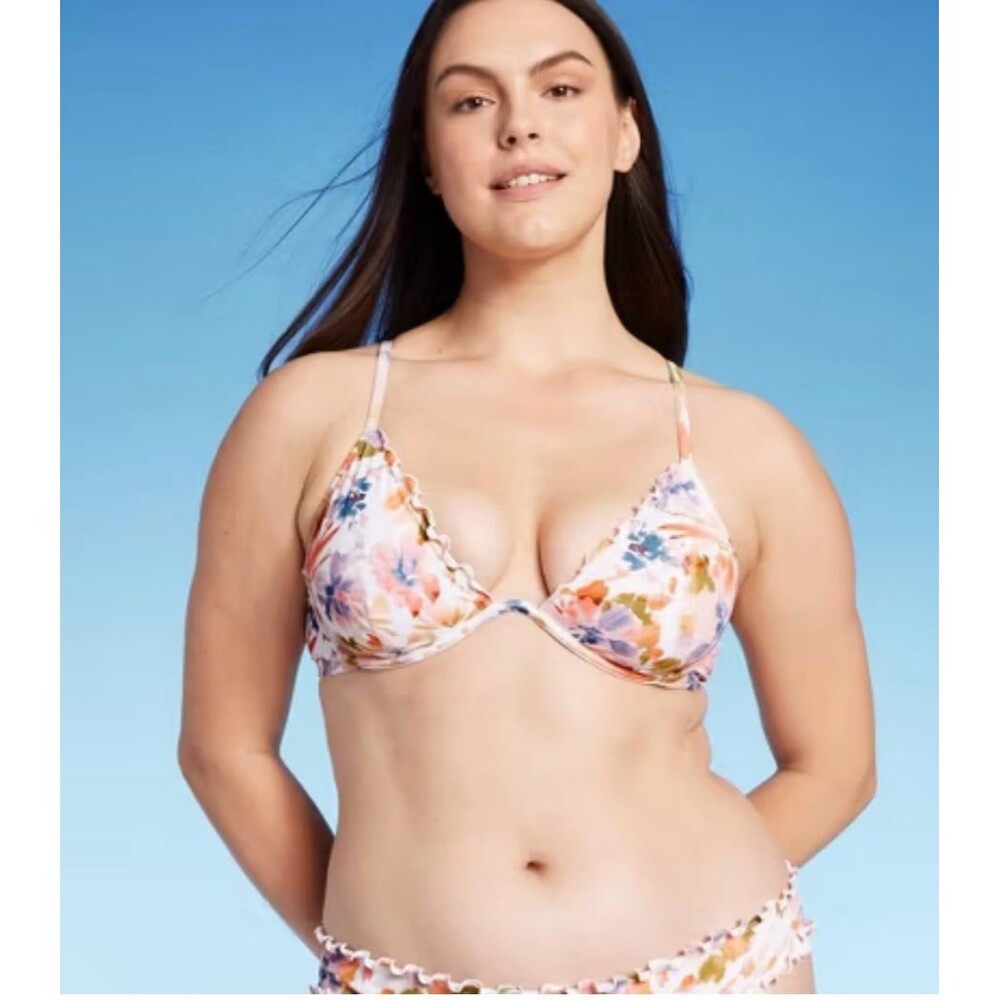 NWT Shade & Shore Ruffle Underwire Bikini Top